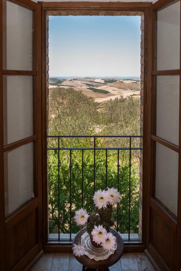 Agriturismo Podernuovo อัสเชียโน ภายนอก รูปภาพ